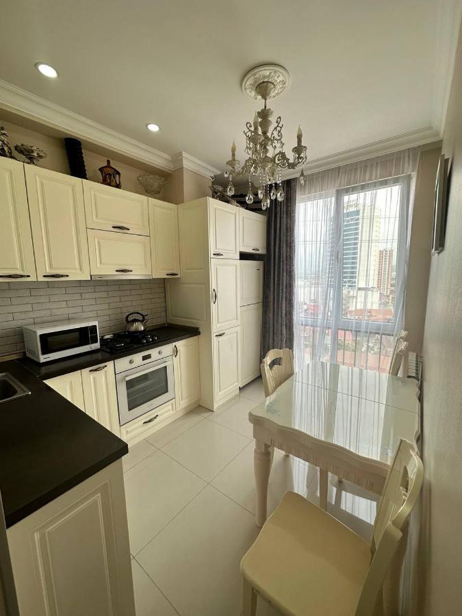 Apartment 7 Batumi Exteriör bild